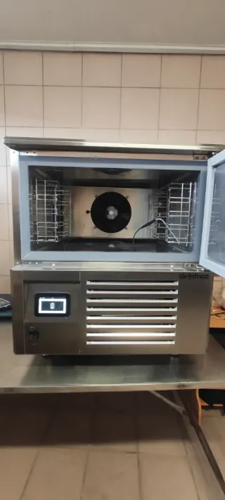 Abatidor de temperatura Infrico 5 bandejas