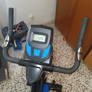 Bicicleta Estática con Pantalla Digital