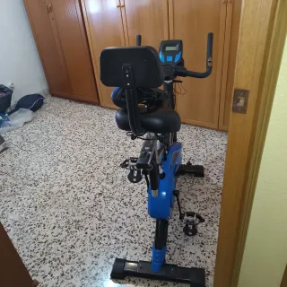 Bicicleta Estática con Pantalla Digital