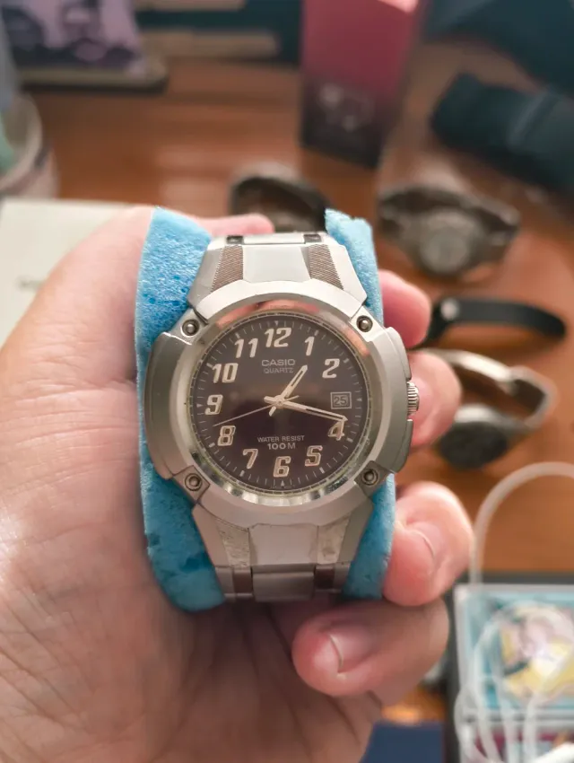 Reloj Casio Quartz Sumergible 100M