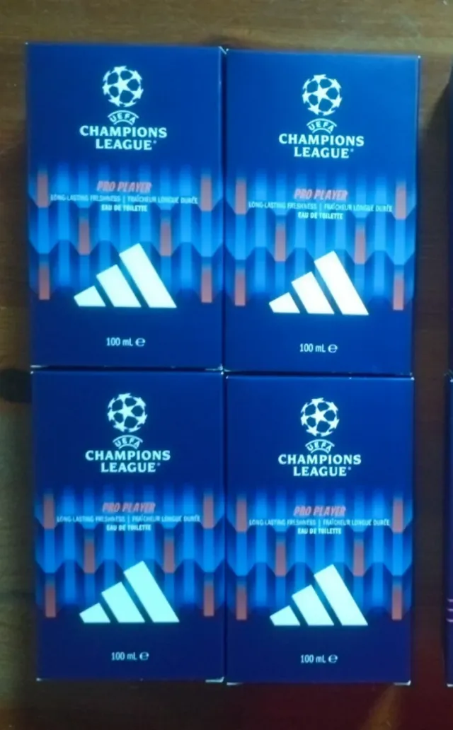 Lote 8 colonias Adidas Champions League 100ml