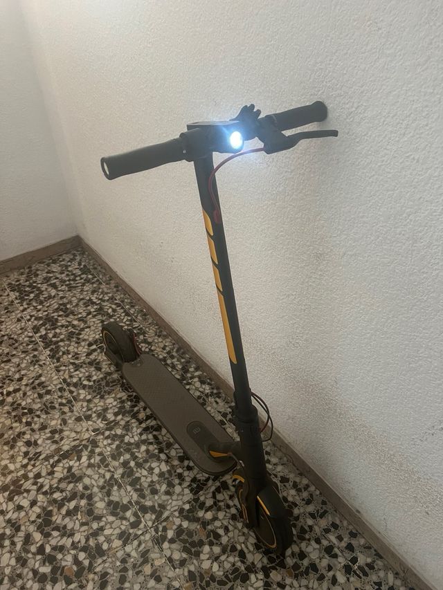 Patinete Eléctrico Xiaomi M365