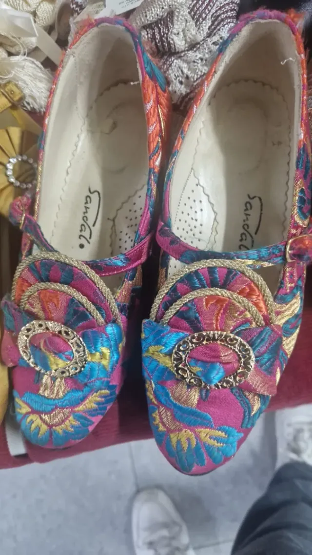 Traje de Fallera 10-13 años con cuerpo interior