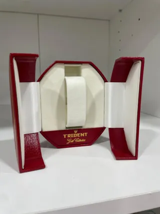 Expositor Reloj Trident Disponibles En Rojo Y Azul