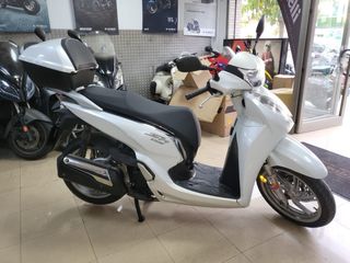 Honda SH 300 Scooter