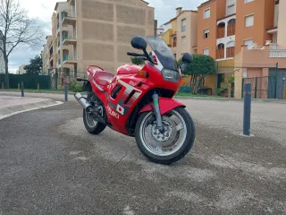 Suzuki GSX 600F 1990