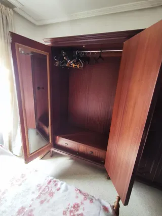 Armario de 4 cuerpos de madera