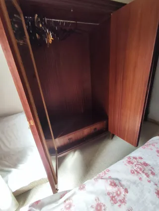 Armario de 4 cuerpos de madera