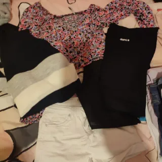 Ropa Mujer lote de 44 piezas NEGOCIABLE.Hago enví