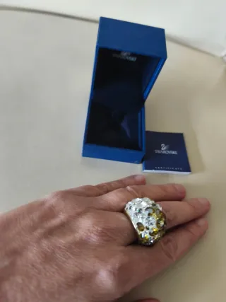 Anillo Swarovski Dorado y Plateado