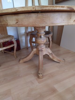 Mesa redonda madera maciza + 4 sillas