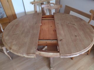 Mesa redonda madera maciza + 4 sillas