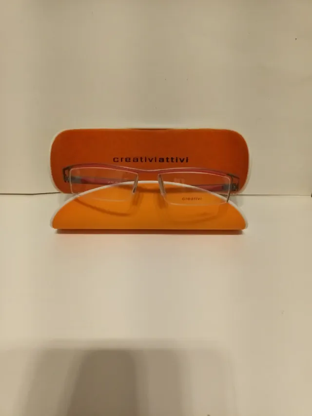 Montura de gafas Creative roja y plateada