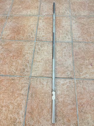 Barra de gimnasio cromada