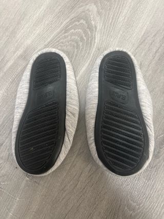 Zapatillas DMB Shoes Talla 28 coche azul.