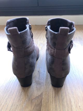 Botines tacón marrón mujer