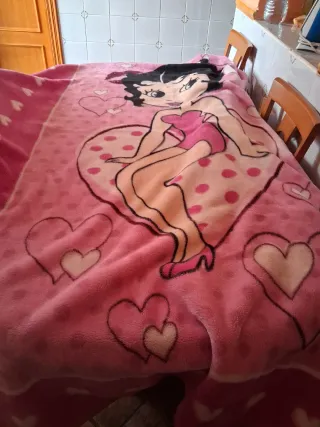 Manta Betty Boop de cama de individual hay dos .