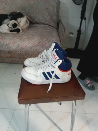 Zapatillas Adidas niño blancas