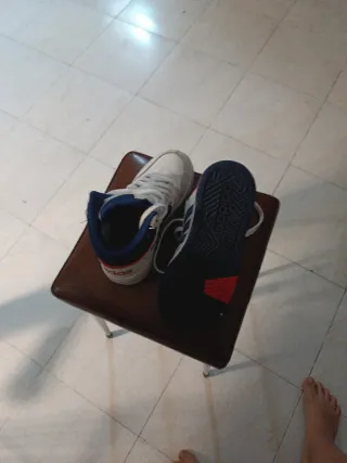 Zapatillas Adidas niño blancas