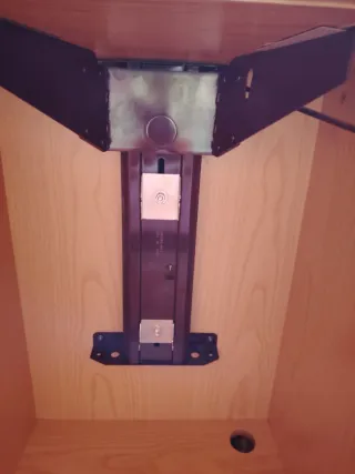 Mueble para máquina de coser de madera