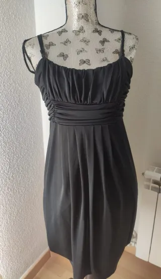 Vestido negro Dorothy Perkins