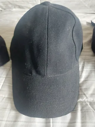 3 Gorras Ajustables Negras