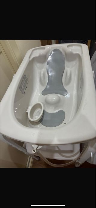 bañera Bebé Flip con cambiador