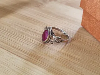 Anillo Plata con Rubí Facetado