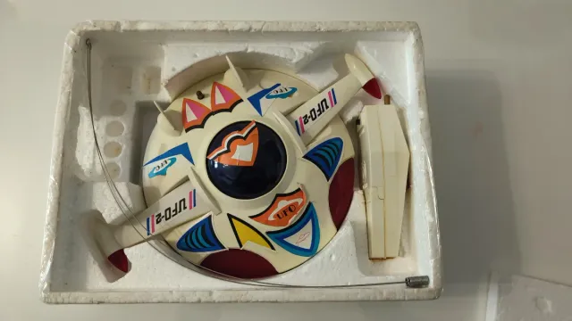 UFO 2 Disco Volante Radiocomandato