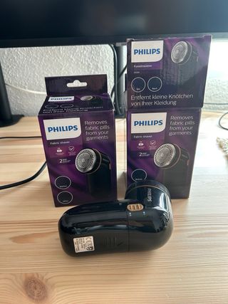 2 x Philips GC026/80 Quitapelusas, Negro Y Dorado.