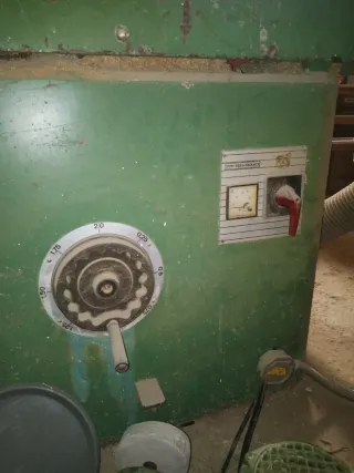 Tupi con alimentador, fresas y aspiración