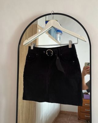 Falda vaquera negra Bershka