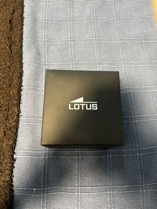 Reloj Lotus Hombre Negro y Plateado