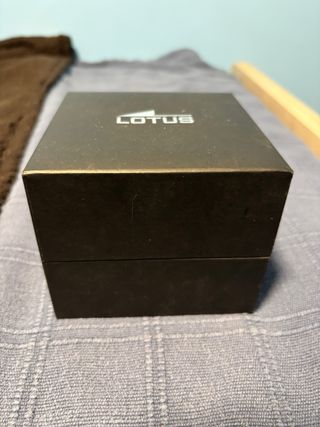 Reloj Lotus Hombre Negro y Plateado