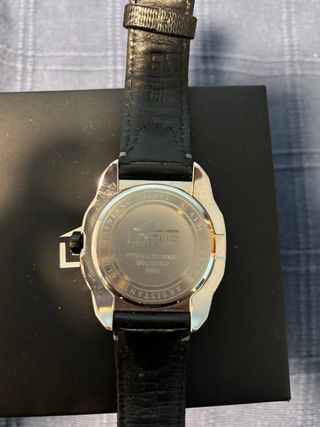 Reloj Lotus Hombre Negro y Plateado