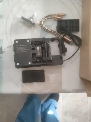 Soporte y cargador moto BMW