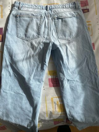Pantalón tejano azul claro