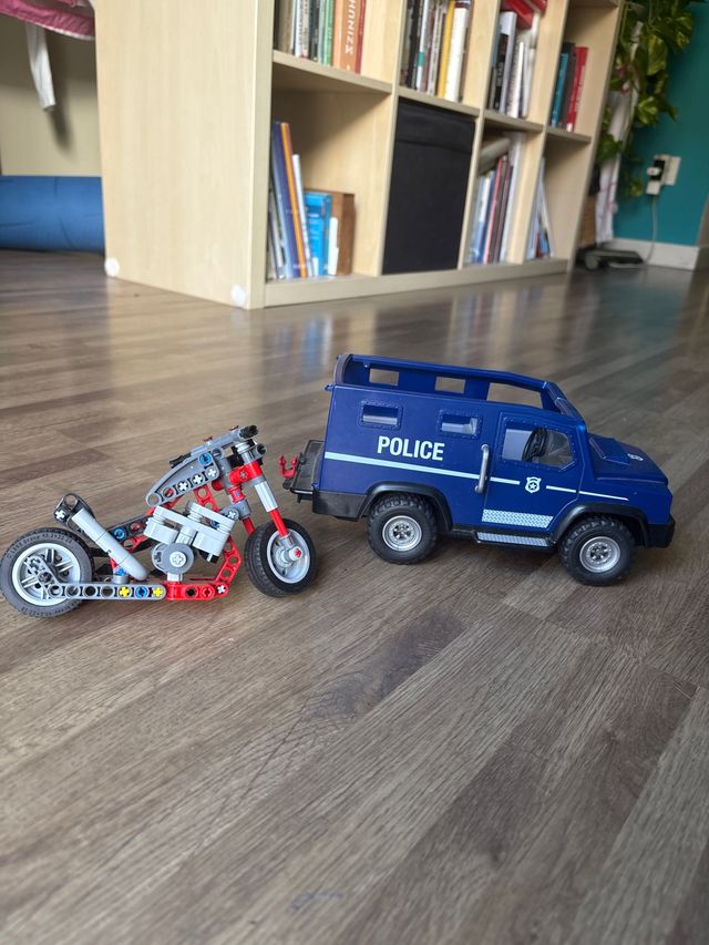 Lego Moto y Camión Policía