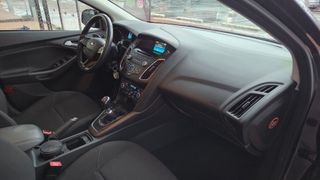 Ford Focus 125 cv Etiqueta C, solamente 70.000 kms