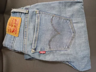 Jeans Levi's 710 Super Skinny W25