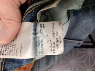 Jeans Levi's 710 Super Skinny W25