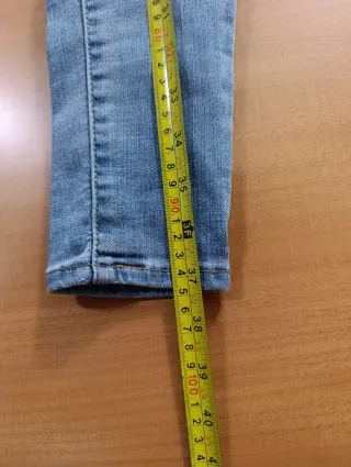 Jeans Levi's 710 Super Skinny W25