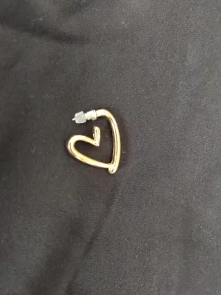 Pendientes corazón dorados a estrenar