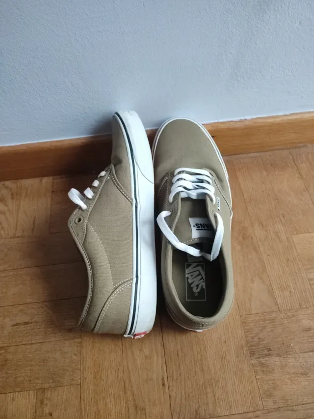 Zapatillas Vans color Oliva, de un solo uso