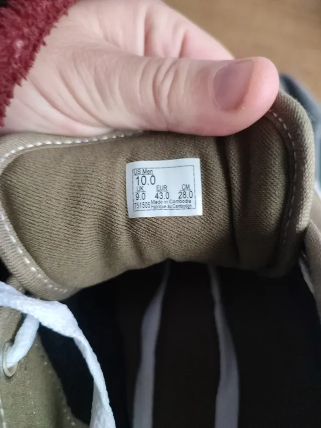 Zapatillas Vans color Oliva, de un solo uso