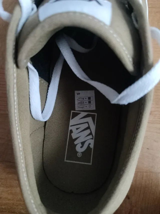 Zapatillas Vans color Oliva, de un solo uso