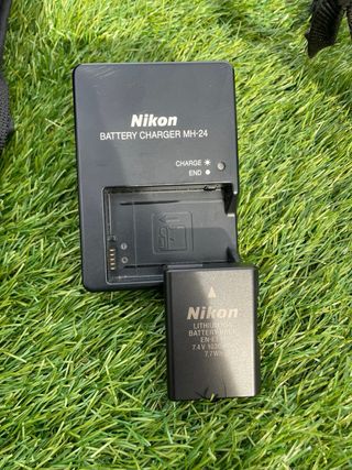 Cámara Nikon D3100 + 2  Objetivos 18-55mm 55-200mm