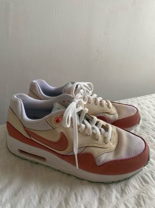 Nike Air Max 1 Beige y Rosa
