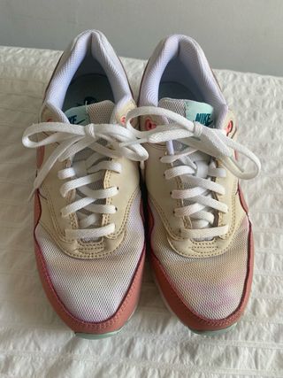 Nike Air Max 1 Beige y Rosa