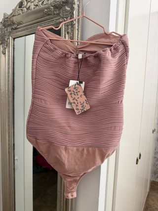 Body Zara escote palabra de honor T. L